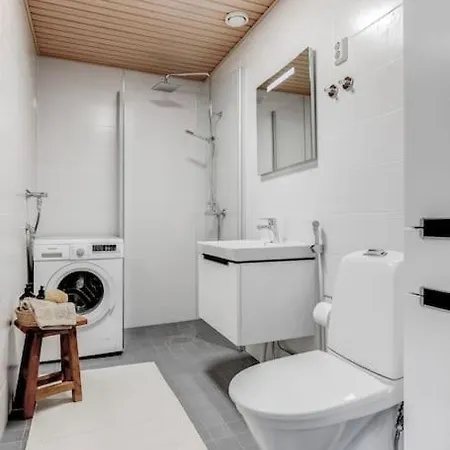 Modern 2 Bedroom In Centre * Helsinki